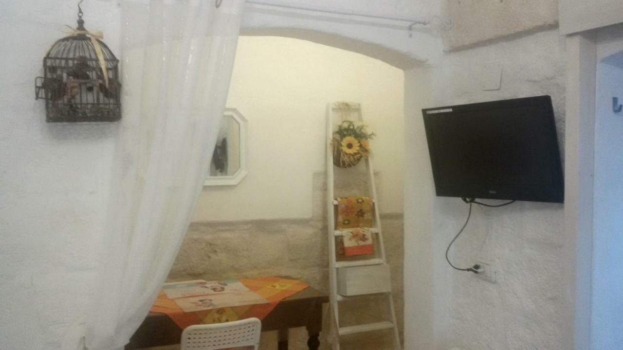 La Casa Di Lo Apartment โมโนโปลี ภายนอก รูปภาพ